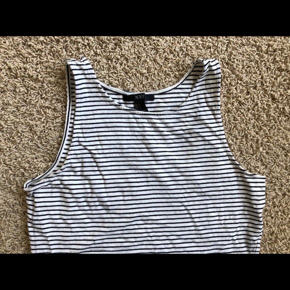 F21 soft stripe pattern crop top sz L - Picture 6 of 14
